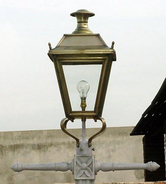 Wells Reclamation Victorian Style Lamp Top
