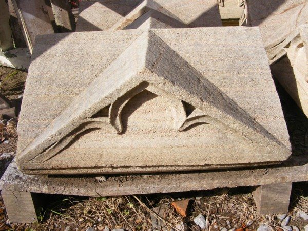 Pier Caps(Gothic)