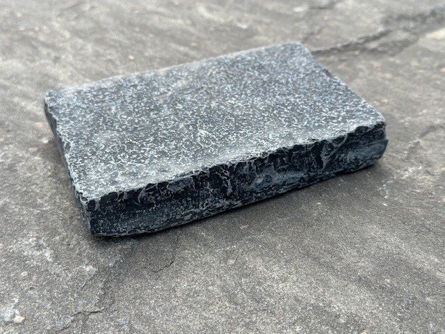 Wells Reclamation Black Limestone Cobble Setts