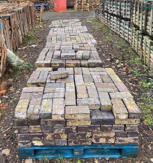 Wells Reclamation Reclaimed Staffordshire Blue Brick Pavers