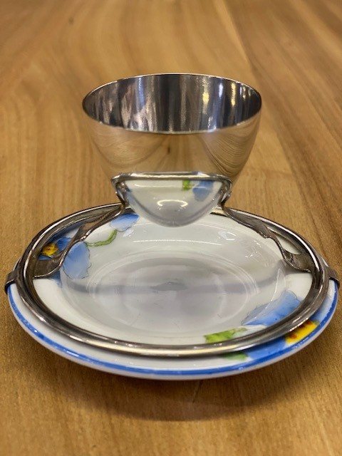 Wells Reclamation Early 1900's Silver Plated Egg Cup & Saucer (Flower)