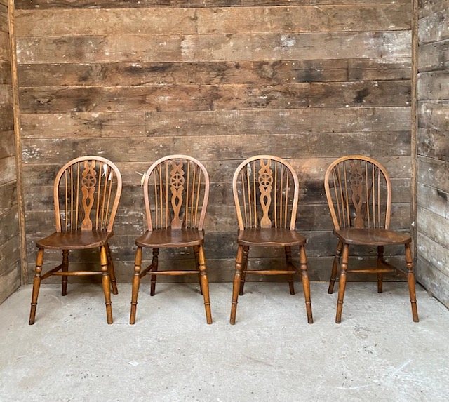 Wells Reclamation Antique Late 19th Century Elm Dining Chairs