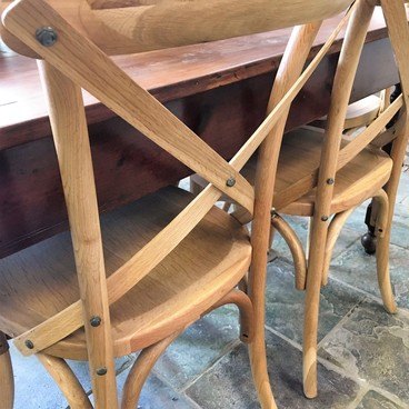 Chairs & Seating