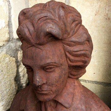 Busts