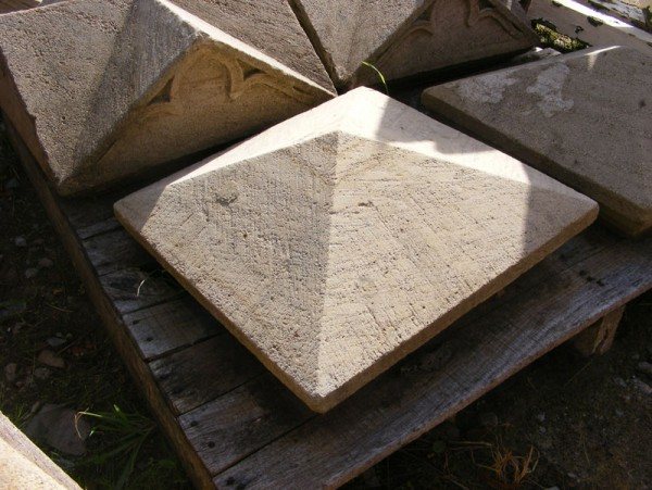 pier caps manchester