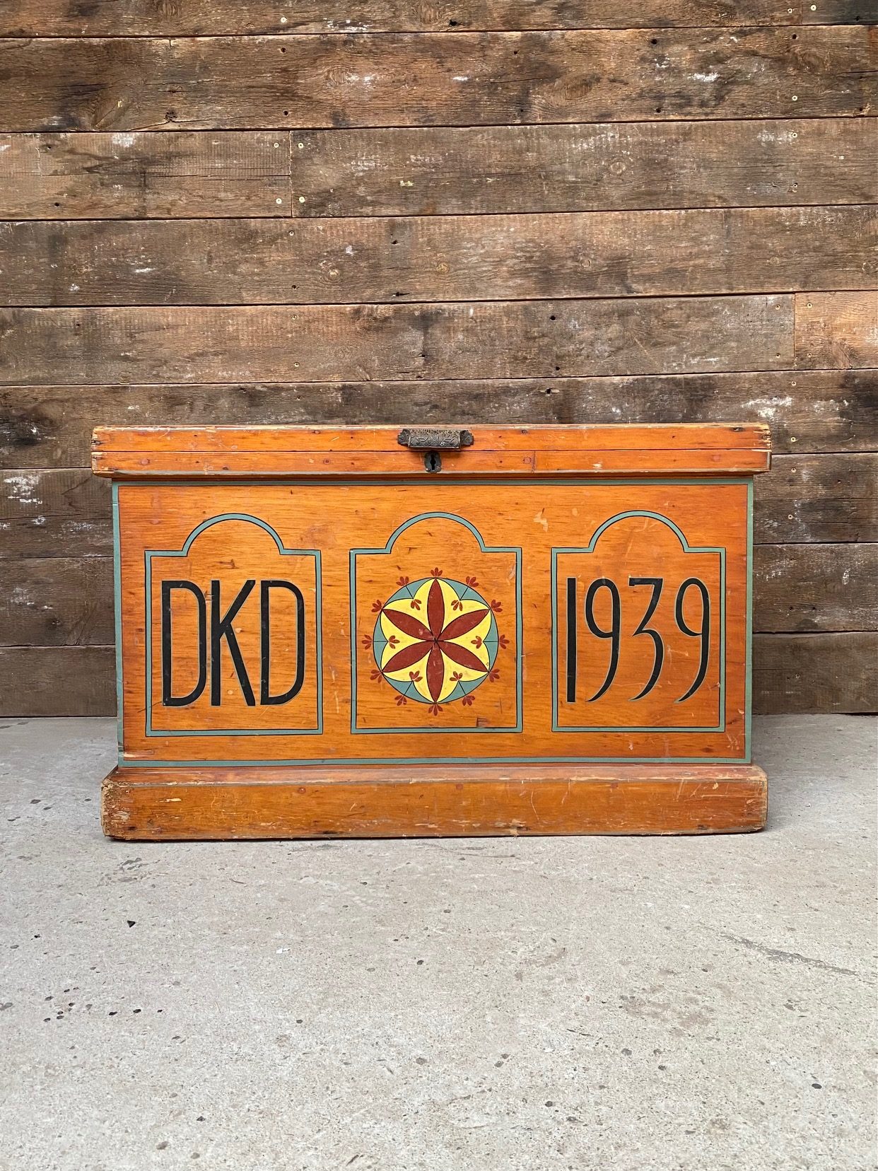 antique blanket box Wells Reclamation