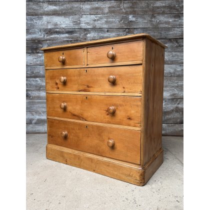 Wonderful Victorian Pine Chest Of Drawers