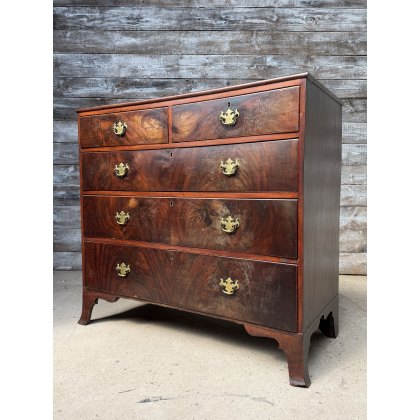 Beautiful 18th Century Mahogany Chest Of Drawers Beautiful 18th Century Mahogany Chest Of Drawers