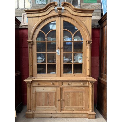 A Wonderful 19thC Nordic Pine Dresser