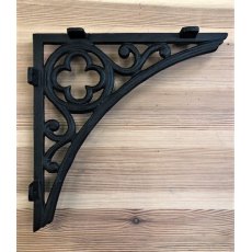 Shelf Bracket (Baby Quatrefoil)