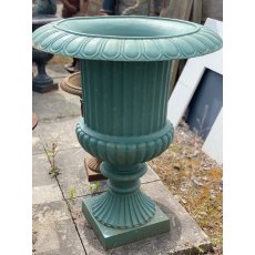 Large Traditional Cast Iron Urn (Green)