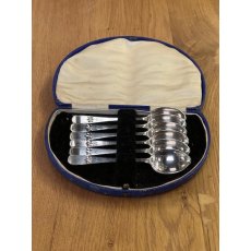 Set of boxed George V Silver Teaspoons