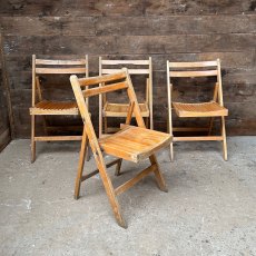 Retro Mid Century Set Of 4 Folding Wooden Chairs