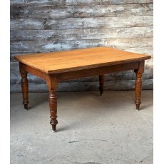 Early 20th Century Solid English Oak Dining Table