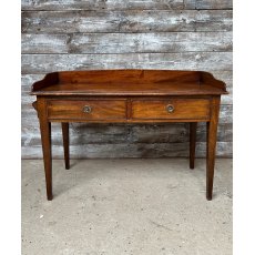 Beautiful Mid 19th Century Mahogany Desk