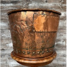 Beautiful 19th Century Large Copper Planter Beautiful 19th Century Large Copper Planter