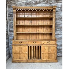 Impressive Vintage English Pine Farmhouse Dresser Impressive Vintage English Pine Farmhouse Dresser