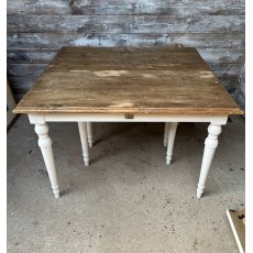 Reclaimed Solid & Heavy Pine Extending Dining Table (3.6m)