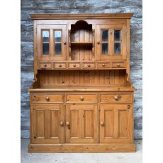 Vintage Farmhouse Style Pine Dresser
