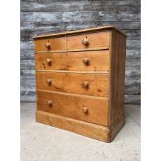 Wonderful Victorian Pine Chest Of Drawers