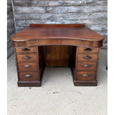 Antique Victorian Mahogany Centre Room Desk Antique Victorian Mahogany Centre Room Desk