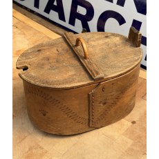 Antique Nordic Folk Art Tine Box c1900 Antique Nordic Folk Art Tine Box c1900