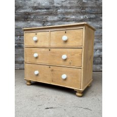 Antique Victorian Farmhouse Pine Chest Of Drawers Antique Victorian Farmhouse Pine Chest Of Drawers