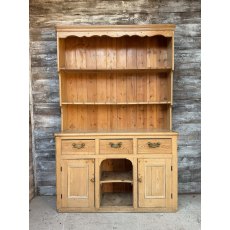 A Mid 19th Century English Farmhouse Pine Dresser A Mid 19th Century English Farmhouse Pine Dresser
