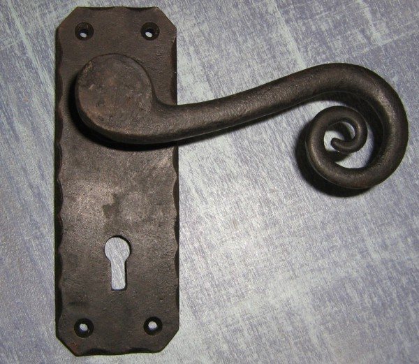 Wells Reclamation Curly Tail Lever Handle (with key hole)