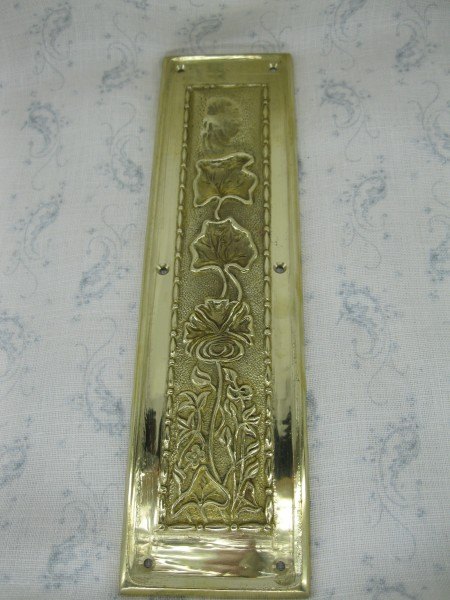 Wells Reclamation Finger Plate (Floral)