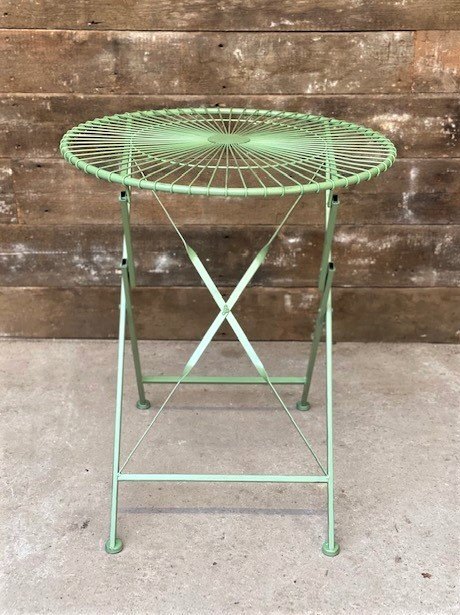 Low round discount garden table