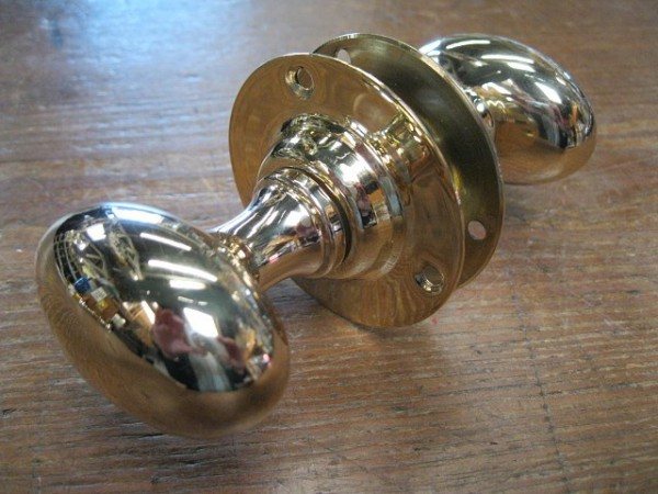 Oval Door Knob (Brass)