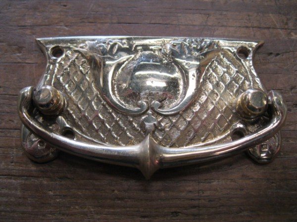 Wells Reclamation Brass Plate Handle (Lattice)