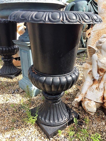 Wells Reclamation Classic Cast Iron Garden Urn