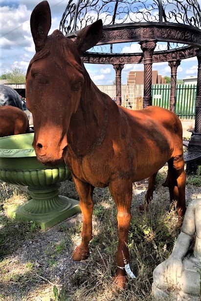 Wells Reclamation Large Cast Iron Horse (Head up)