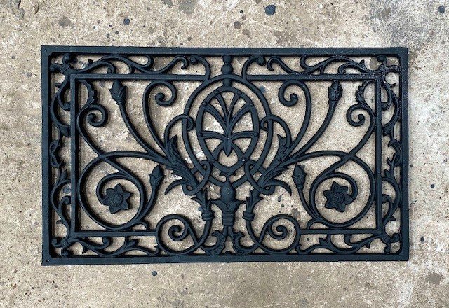 Wells Reclamation Cast Iron Door Mat (Leaf Swirl)