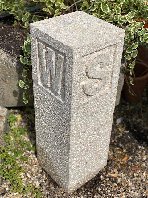 Wells Reclamation Natural Stone Plinth (Directional)
