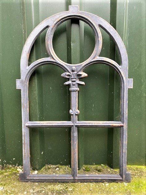 Cast Iron Arched Window Frame (Fleur de Lys)