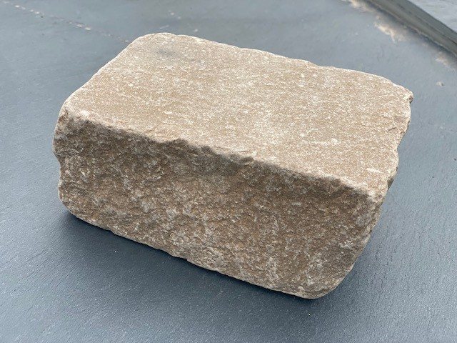 Wells Reclamation York Style Tumbled Cobble Setts Heavy Duty