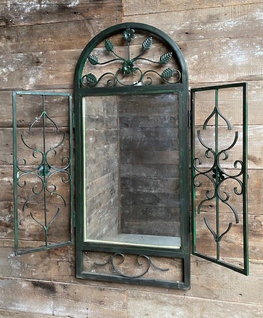 Wells Reclamation Rustic Outdoor Decorative Mirror (Leaves & Flowers)