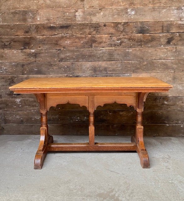 Antique Late 19th Century Gothic Arts & Crafts Oak Dining Table