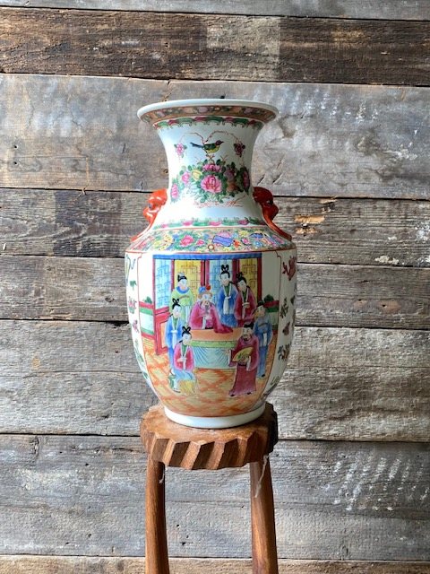 Fine Chinese Republic Period Famille Rose Vase