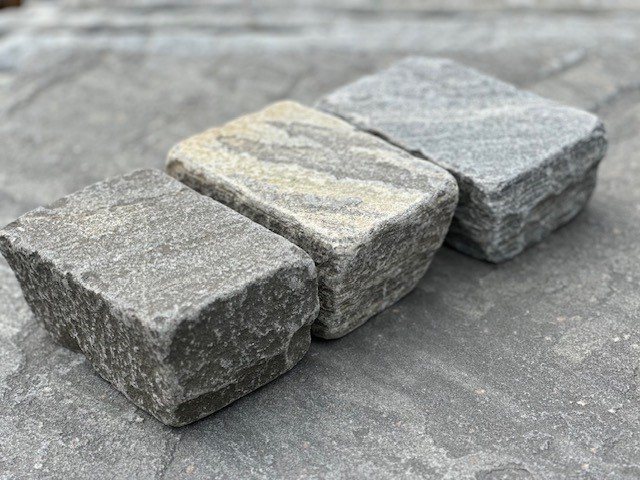 Brecon Grey Tumbled Cobble Setts Heavy Duty