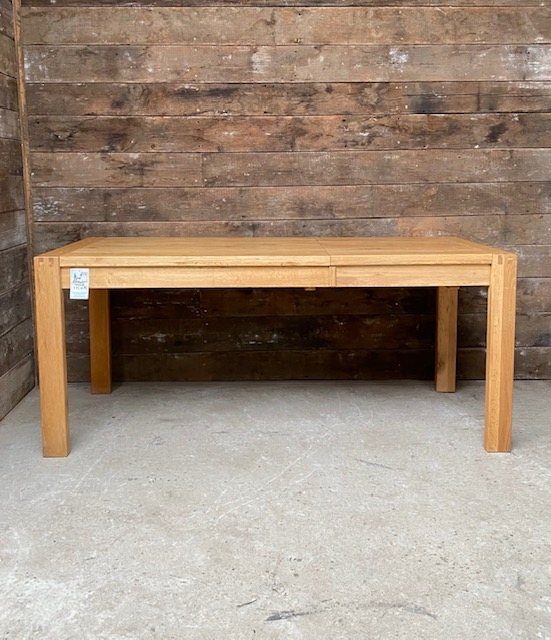 Contemporary Oak Extending Dining Table