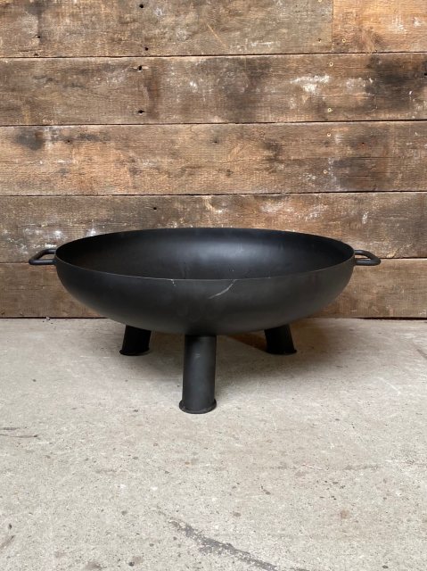 Black Fire Pit On Stand (600mm)