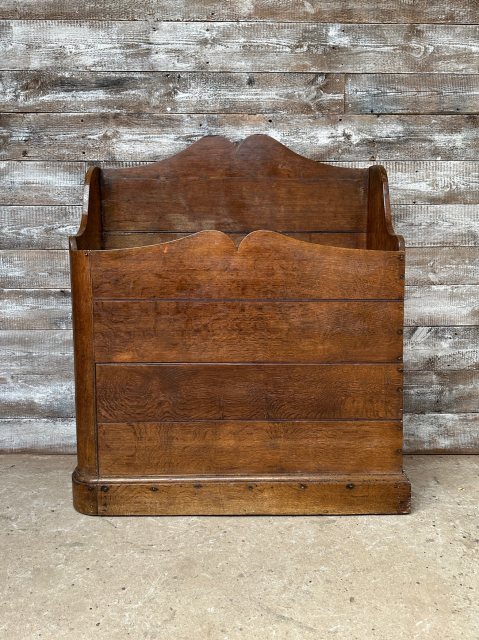 Exceptional Massive Victorian 19th Century Oak Log Box