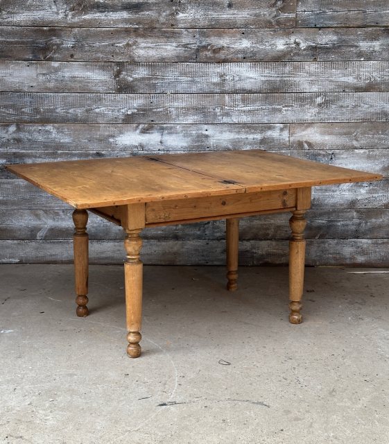 Antique Victorian Waxed Pine Swivel Extending Dining Table