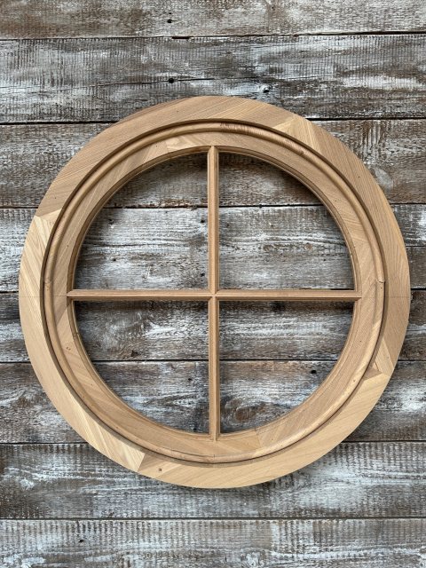 Round Oak Wooden Window (755mm Opening)