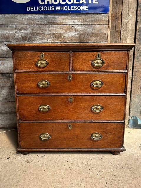 Antique Early Victorian English Oak Chest Of Drawers