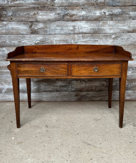 Beautiful Mid 19th Century Mahogany Desk